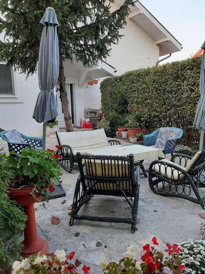 Apartment Queen Belgrado Exterior foto