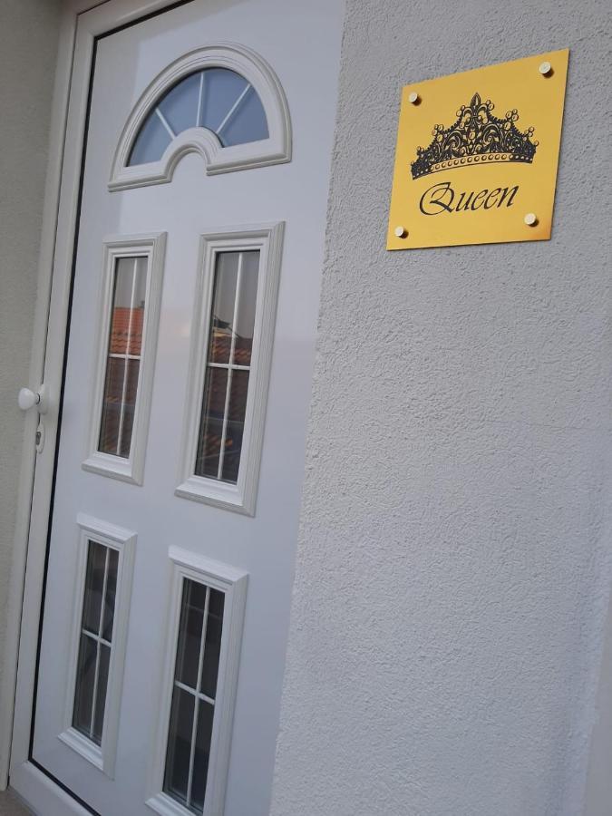 Apartment Queen Belgrado Exterior foto